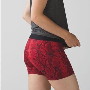 Lululemon What the sport shorts